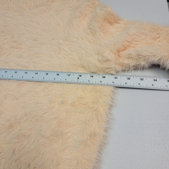 Future Collective Women's Crewneck Eyelash Sweater Peach Orange XL - Picture 5 of 7